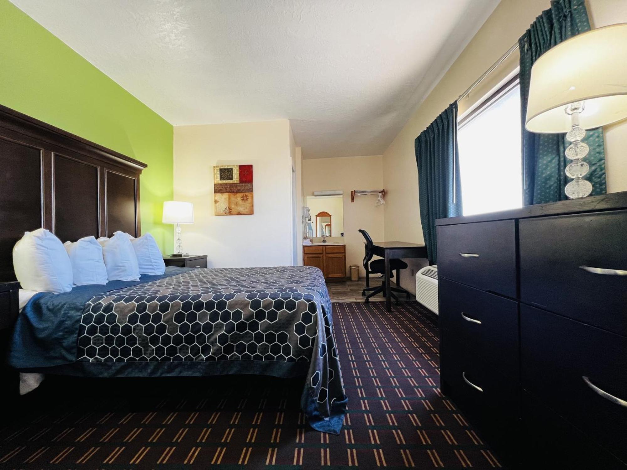Model Hooker Cedar City